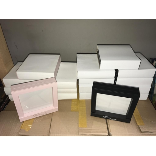 1003 - 78 new photo frames (Treso Paris) 60 black & 18 pink