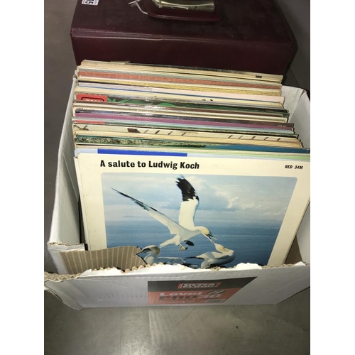 1005 - A quantity of LP records including box sets, Country, Classical & Popular etc. (mixed lot)