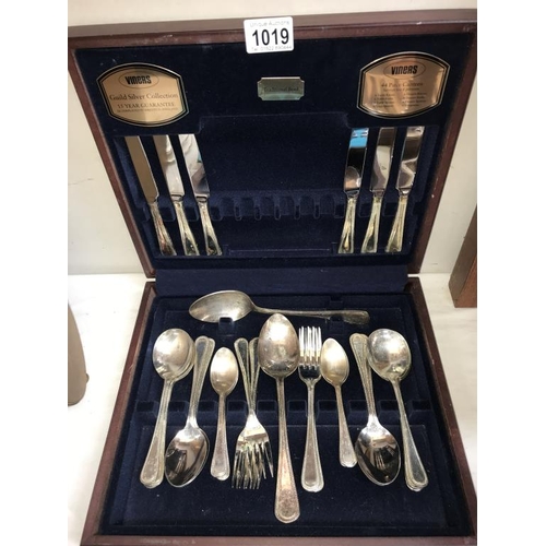 1019 - 9 boxed sets of cutlery, a part set & a Viners part set (this has a 6 place setting)