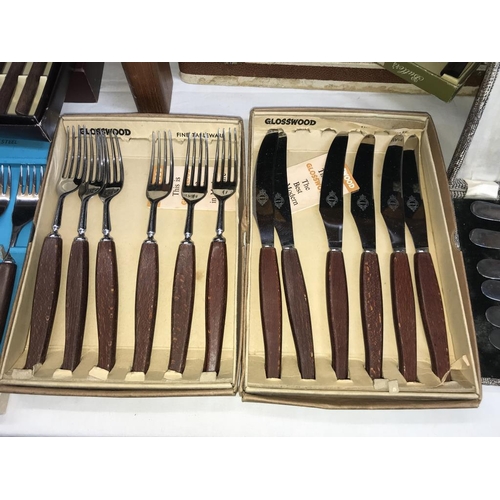 1019 - 9 boxed sets of cutlery, a part set & a Viners part set (this has a 6 place setting)