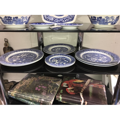 1027 - 2 blue & white Willow ware tureens & plates including Mason's sandwich plate