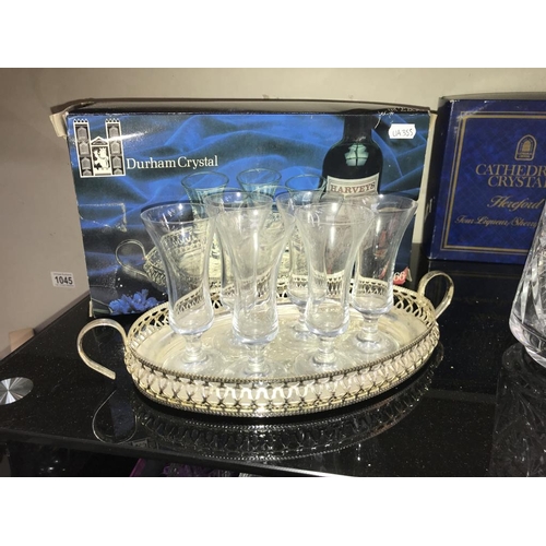 1043 - 2 decanters, boxed sets of glasses (6 & 2), boxed tray & glasses, set of 8 & 4 glasses & spare decan... 