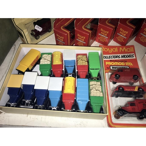 1070 - A boxed tonka mini Tonka tow truck & a quantity of unboxed die cast cars etc.