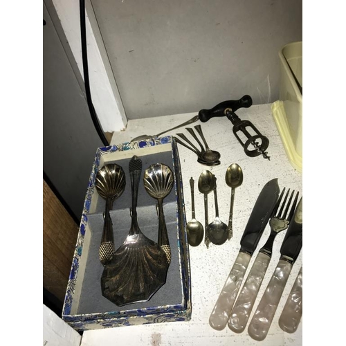 1071 - A quantity of cutlery including boxed sets