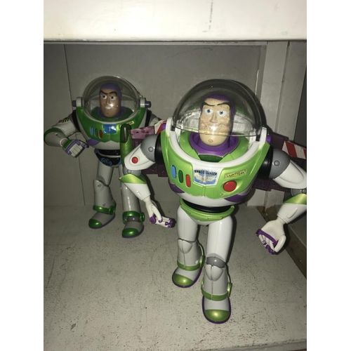 1107 - 5 x Buzz Lightyear toys (small one A/F)