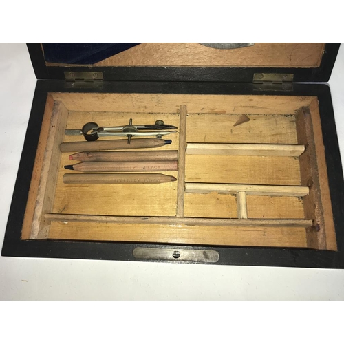 1137 - An Edwardian mahogany cased geometry set