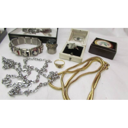 2083 - A mixed lot of costume jewellery including bangles, rings, pendant etc.,