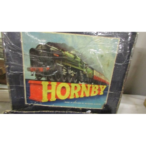 2299 - A Hornby tin plate tank passenger train set No. 41.