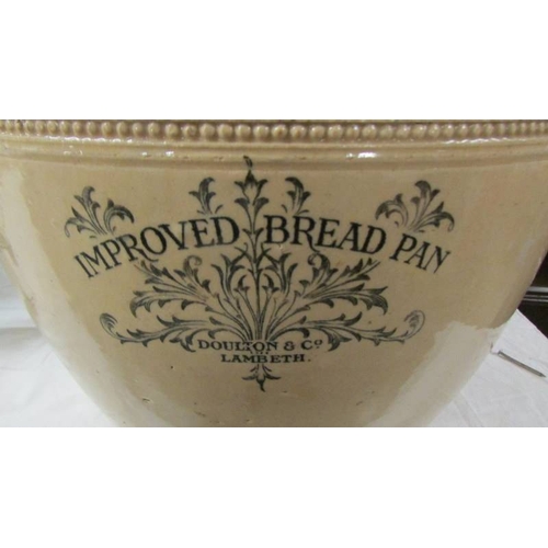 2341 - A Doulton & Co., Lambeth stoneware ''Improved Bread Pan'' (a/f) (Collect only)