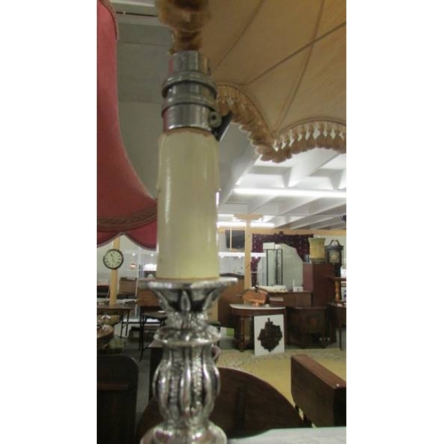 2353 - A white metal and crystal table lamp base.