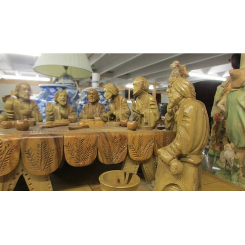 2366 - An olive wood carving of the last supper. (Collect only)