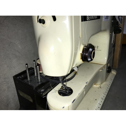 1388 - A vintage Bernina record sewing machine (Collect only)