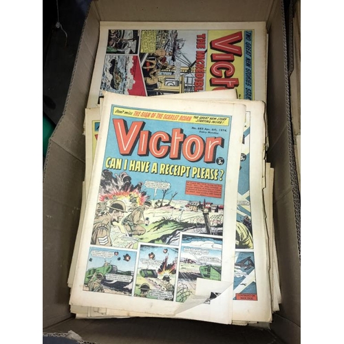 1305 - An excellent collection of 1970's Victor comics - most in very good condition (approximately 500 com... 