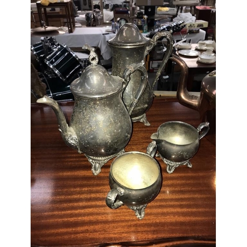 1328 - A copper kettle & a pewter tea/coffee set (coffee pot missing knob)