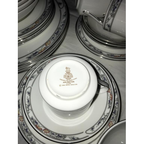 1334 - A fabulous Royal Doulton 'Arlington' dinner set, approximately 76 pieces including tea & coffee sets