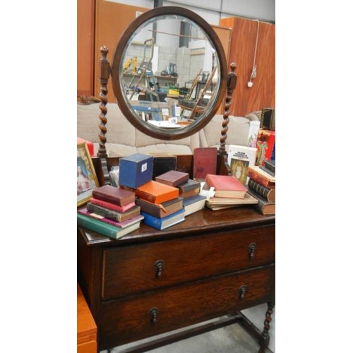 136 - A good oak dressing table. (collect only)