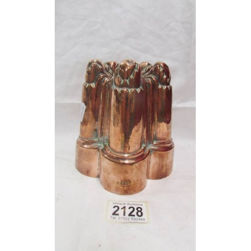 2128 - A Victorian copper jelly mould.