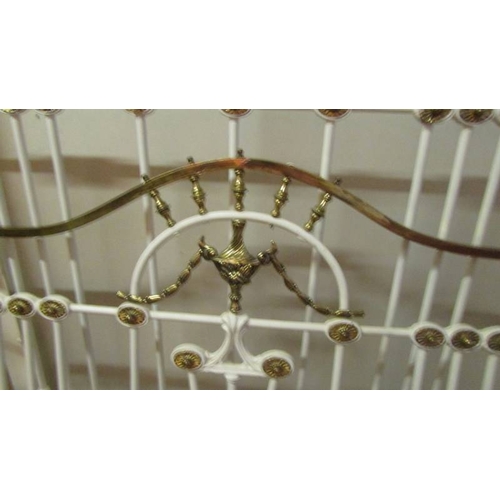 2538 - A Victorian brass and iron bedstead with side rails. (collect only)