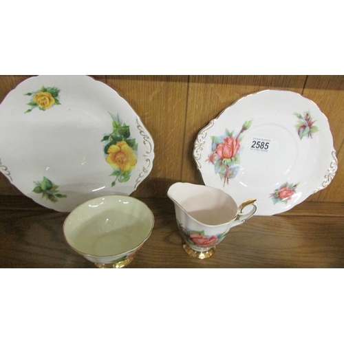 2585 - A 22 piece Paragon ''World Famous Roses'' tea set, all in good condition. (collect only)