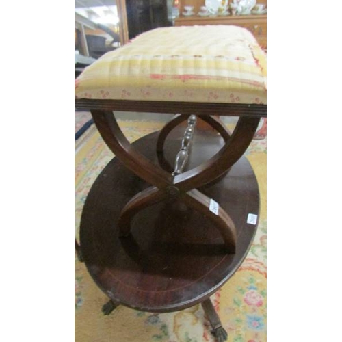 2601 - An old stool in need of recovering, (collect only)