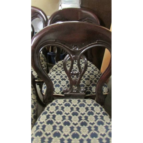 2642 - A set of four dining chairs. (collect only)