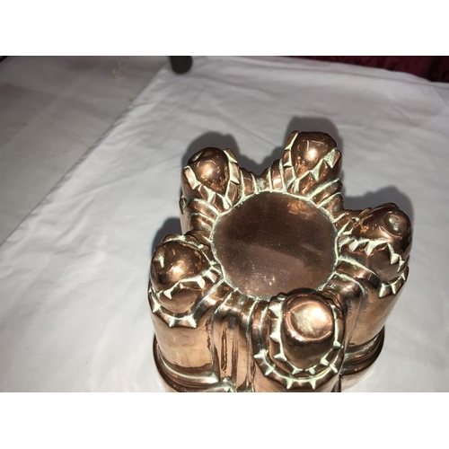 2128 - A Victorian copper jelly mould.