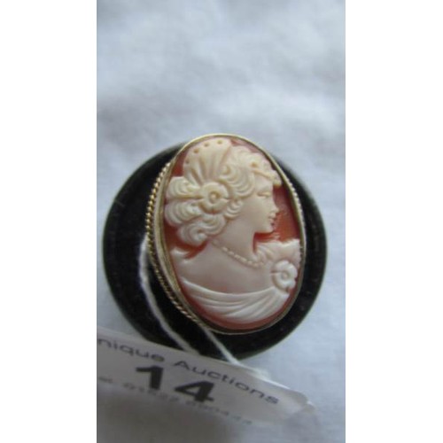 14 - A 9ct gold ring set cameo of female profile, Size Q.