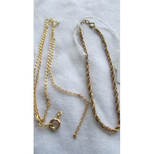 23 - A 9ct gold bracelet and an a/f gold chain, 3.4 grams.