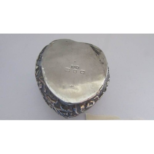 90 - A heart shaped silver pill box.