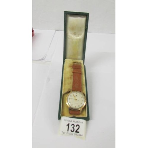 132 - A 9ct gold gent's Rolex wrist watch, marked ALD421309, 13874 Dennison, Made in England for Rolex.