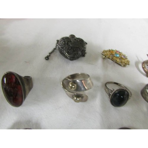 1087 - A mixed lot including charm bracelet with some silver charms, 2 cameo brooches, 2 silver rings etc.,