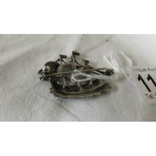 1117 - A silver marcasite brooch of a Viking ship.