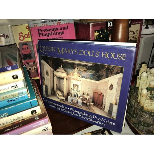 18 - A good selection of reference books on Dolls houses etc COLLECT ONLY