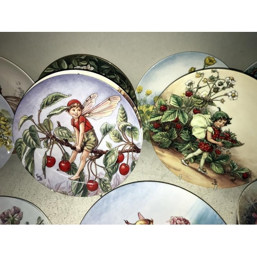 56 - 23 Wedgwood fairy collectors cabinet plates