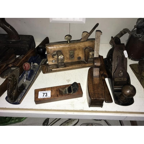 73 - A quantity of vintage moulding and other planes