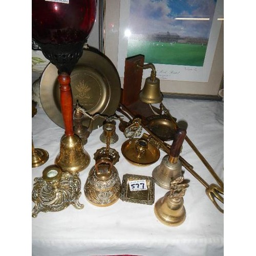 577 - A good mixed lot of brass ware.