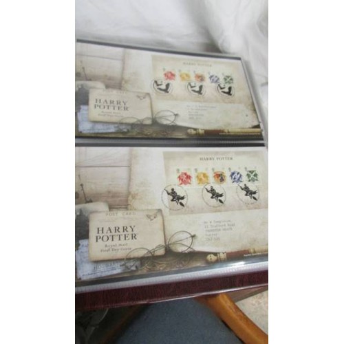 1225 - Two folders of first day covers.