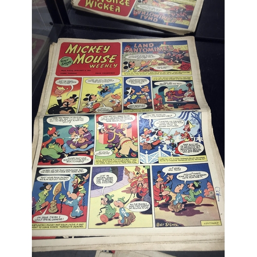 101 - 10 x 1953/1954 Mickey Mouse Weekly comics