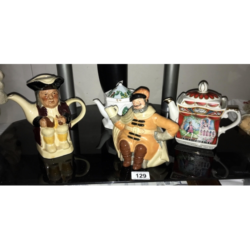 129 - 4 collectable teapots including Sadler Romeo & Juliet (small chip on lid), Tony Wood Toby jug & a Ro... 