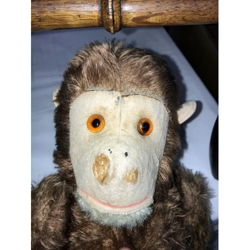 146 - 2 vintage soft toy monkeys, 1 is straw filled