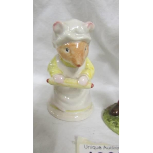 1269 - A Royal Doulton Brambley Edge Mrs Crustybread and three Beswick Beatrix potter figures - Benjamin Bu... 