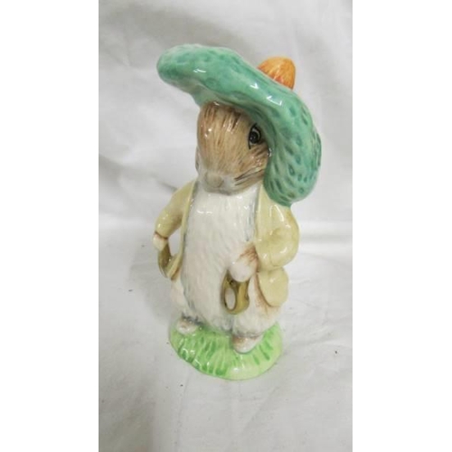 1269 - A Royal Doulton Brambley Edge Mrs Crustybread and three Beswick Beatrix potter figures - Benjamin Bu... 