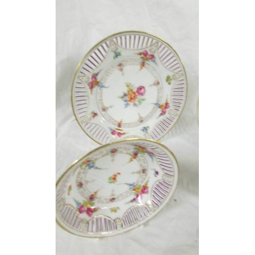 1357 - Two Schumann Bavaria ribbon plates and two dishes.