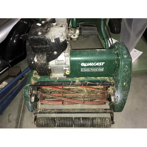 186 - A Qualcast Classic petrol 43S lawn mower (COLLECT ONLY)