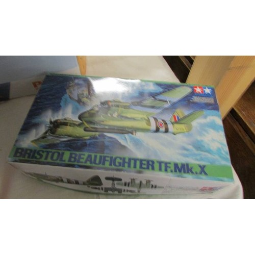 1467 - Four model aircraft kits,