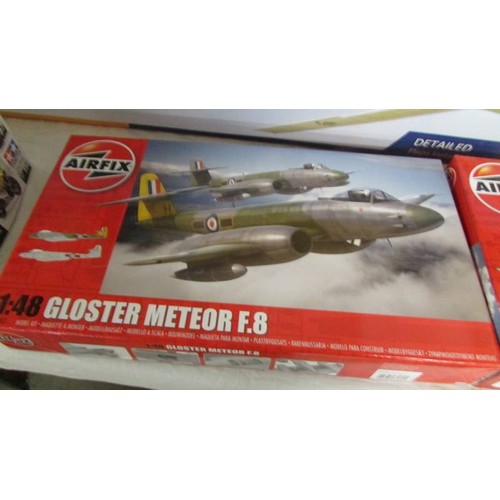 1471 - Two Airfix 1:48 A09182, A09185 model kits, gloucester Meteor F.8 and Hawker Hunter F.6.