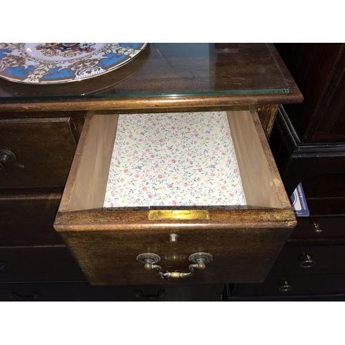 242 - An Edwardian mahogany chest of drawers (92cm x 42cm x 101cm high) (COLLECT ONLY)