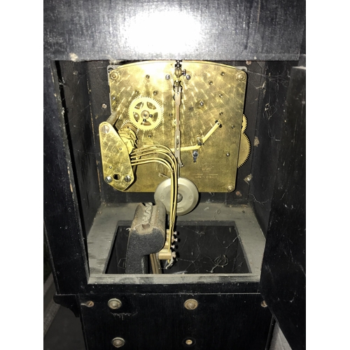 287 - A 1930's Harris of Spalding Grandmother clock, No key or glass door (height 153cm) (COLLECT ONLY)