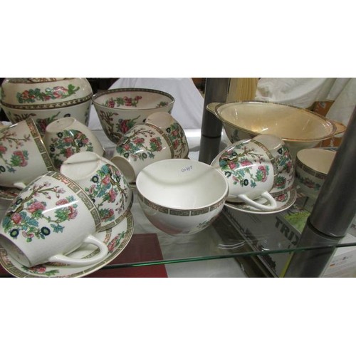 1494 - 30 pieces of Indian Tree pattern teaware.