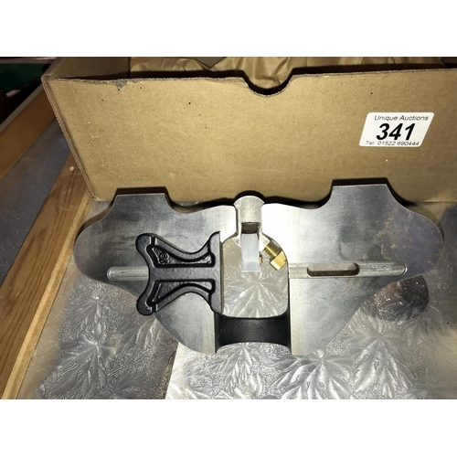 341 - A boxed Lie-Nielson large router plane L-N 71